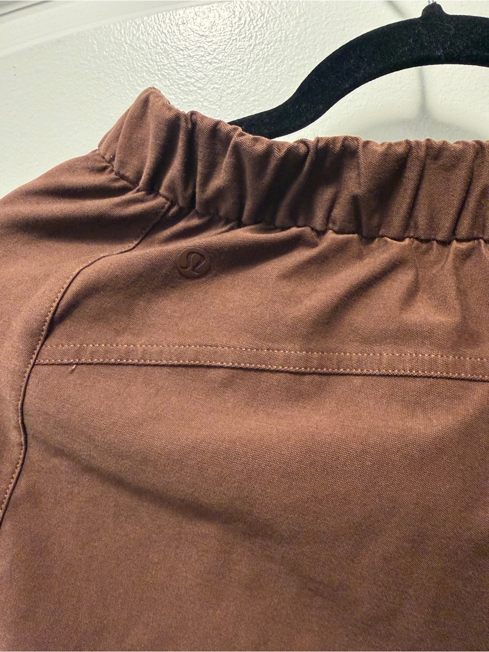 Lululemon Light Utilitech Cargo Pocket High-Rise Pants - Picture 4 of 5